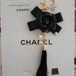 CHANEL black leather key ring Bag charm camellia
